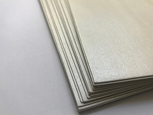 25 White-Pearl-Umschläge, quadratisch, Perlmutt, Pearls, Perleffekt, 17 x 17 cm, mit Abziehstreifen, Premium: 100 g/qm