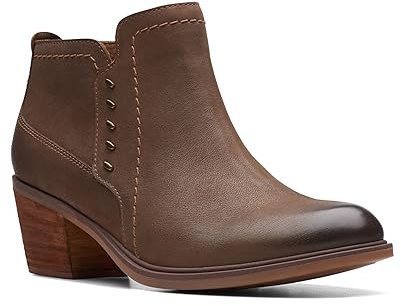 Clarks Women's Modern Chukka Boot, Dark Tan L, 0 Women/0 Men