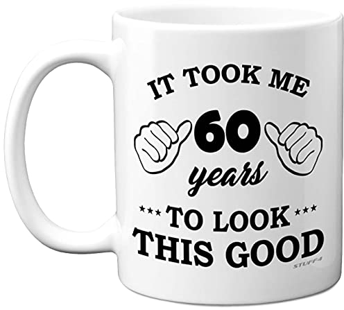 Stuff4 Regalos de 60 cumpleaños para hombres y mujeres, taza de cumpleaños para niños de 60 años, taza de cerámica de 325 ml, apta para lavavajillas, para su día especial, fabricada en el Reino Unido