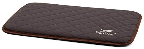 BedDog® Gesteppte Hundematte Nelly - Komfortables Hundekissen, langlebige Haustier-Unterlage aus Kunstleder, Hundebett, M (60x40cm), Mocca, braun
