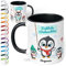 True Statements Weihnachtstasse mit Namen personalisiert „Fröhliche Weihnachten“ - mit Pinguin-Motiv - 330ml Keramik Kaffeebecher mit Spruch - Geschenk zu Weihnachten (Schwarz)