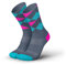 INCYLENCE Laufsocken für Damen und Herren mit leichter Kompression,1 Paar (DE/NL/SE/PL, Numerisch, 43, 46, Regular, Regular, Peaks Zucchero Cyan)