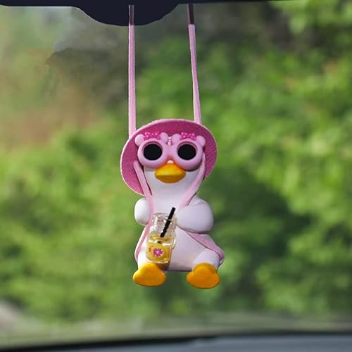 EHOTER Coole schwingende Ente Auto hängende Ornament Anhänger mit rosa Hut Brille Dringking Saft Innenspiegel Dekoration und Auto Rückspiegel Spiegel Hängezubehör