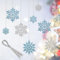28 decorazioni per albero di Natale, fiocchi di neve, fiocchi di neve da appendere, in plastica, decorazione natalizia (blu e argento, 10 cm, 7,5 cm)