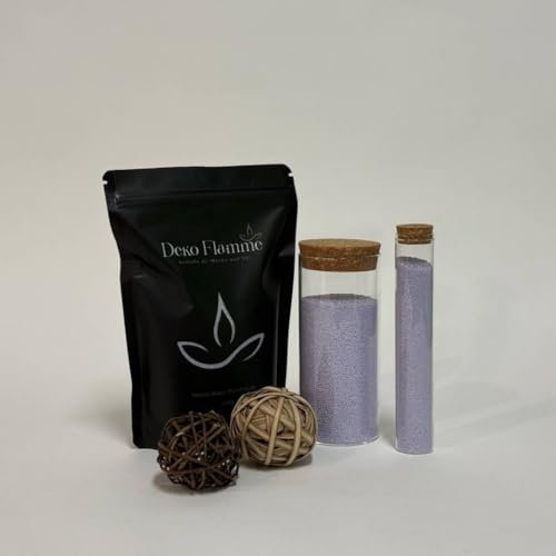 Deko Flamme Original Kerzensand ohne Duft - Farbe Flieder - 400g inkl. 20 Dochte - Kerzengranulat Pearled Candle Kerzenwachs - Kerzen Sand für kreative Dekorationen