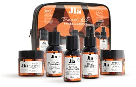 Jia Paris – Travel Kit Cheveux Frisés à Crépus – Routine Complète Nomade – Shampoing, Masque, Leave-in, Gelée & Spray Hydratant – Formats Voyage 60ml – Pochette Réutilisable – Soins Naturels