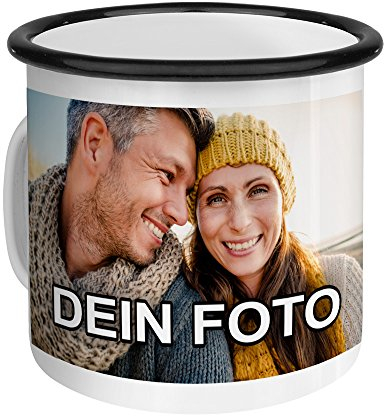 PhotoFancy – Emaille-Tasse mit Foto Bedrucken Lassen – Blechtasse Personalisieren – Nostalgie-Becher selbst gestalten (Medium [300 ml], weiß mit schwarzem Mundrand)