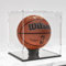 Basketball-Vitrine für volle Größe, Acryl-Basketball-Vitrine inklusive Ständer und Spiegelplatte, transparenter Ballhalter für Fußballball, Volleyball, Erinnerungsstücke, Selbstmontage