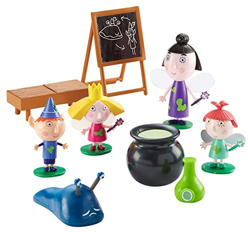 Ben & Holly's Magic Potion Class, scaled preschool figures, imaginative play, Ben & Holly's Little Kingdom, nanny plum
