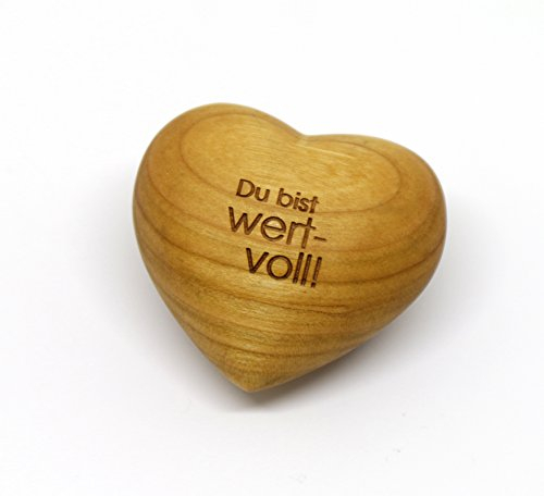 Thankgoods Sag´s mit Herz Handschmeichler - Du bist wertvoll, Obstholz, Größe 6,5x5,5 cm, Geschenk, Unikat, Dekoration