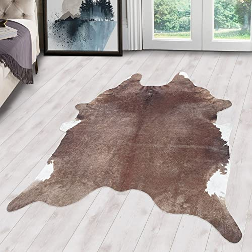 Carpetsale24 Kunstfell Teppich Braun-Creme – 100x135 cm – Waschbar & tierleidfrei – Täuschend echtes Design – rutschfeste Rückseite – Weich & vielseitig für Wohnzimmer, Schlafzimmer & Wanddeko