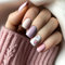 GlamRays Lot de 24 faux ongles roses courts carrés pour femme avec motif cœur et fleur, brillant, faux ongles adhésifs, pure Love, pour la Saint-Valentin