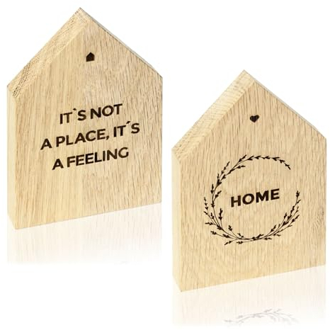 SKONIDA Holz Dekohäuser 2 er Set - Zwei kleine Deko-Häuschen aus Eiche Natur - handgemachte Holz Tisch-Deko zum Stellen & Hängen - 2 Mini Holz Häuser mit Gravur Lavendel-Kranz Home & Schrift-Zug