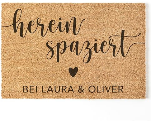 DEL MÀ Unique & Personal Fußmatte hereinspaziert personalisiert Einzugsgeschenk Wohnung Kokosmatte für Innen Kokos Geschenk zum Einzug ins Haus Einweihungsgeschenk 60x40 cm