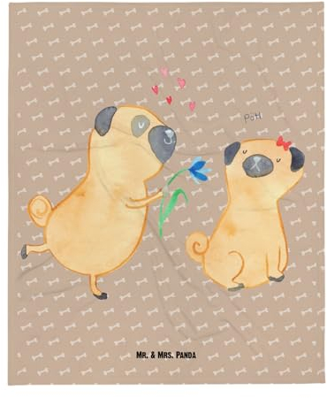 Mr. & Mrs. Panda Sofadecke Mops Verliebt - Geschenk, Partner, Hundeliebe, Tagesdecke, Hund, Tierliebhaber, Wolldecke, Hundemotiv, Wohndecke,
