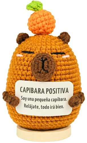 EQUIK PRODUCTS Capibara Positiva – Regalo Cumpleaños Original y Divertido para Mujer, Novia, Amiga o Compañera de Trabajo | Peluche Capybara Motivacional de Ganchillo (Capibara)