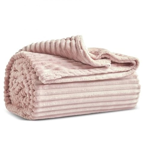 KARACA Ruby Stripe Wellsoft Einzel Decke, Rosa - Kuschelige Wohndecke aus 100% Polyester in stilvollem Design, Maße: 150 x 200 cm