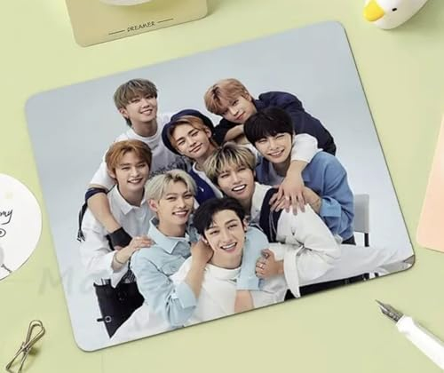Stray Kids Südkorea Koreanische Musik Boy Pop Band Anti-Rutsch-Mauspad Gaming Computer Gaming Desktop Laptop Mauspad 18 x 22 cm