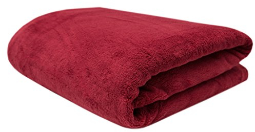 ZOLLNER Kuscheldecke flauschig XXL in 220x240 cm - super kuschelige und warme Sofadecke - waschbar bis 95°C - atmungsaktive Mikrofaser in rot - Hotelwäschequalität - Oeko Tex® Zertifiziert