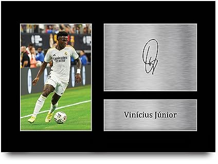 HWC Trading A4 Vinicius Junior Real Madrid Geschenke Gedrucktes Signiertes Autogramm Foto für Fußball Anhänger and Fans - A4