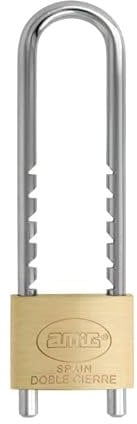Amig - Candado de seguridad - Arco extra largo - Regulable: de 63 a 150 mm - Ancho: 50 mm - Cuerpo de Latón y Arco de Acero tratado - Doble cierre - Incluye 2 llaves