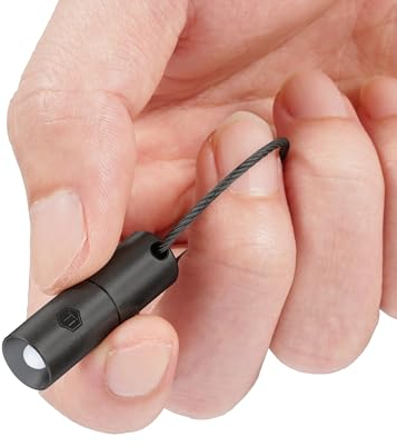 KeyUnity KF00BK Mini llavero de titanio con linterna LED, 15 lúmenes, resistente al agua, linterna eléctrica, tamaño de mano, modo único para camping, senderismo, escalada, pesca, mochilero