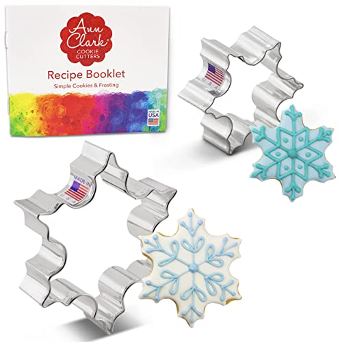 Ann Clark Cookie Cutters Juego de 2 cortadores de galletas copo de nieve de Navidad con libro de recetas - 6,4 cm y 8,9 cm