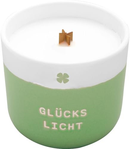 GRUSS & CO Kerze mit Motiv Glückslicht | Kerze in Steinzeug-Becher, Sojawachs, mit Holzdocht, Höhe 7,6 cm, Durchmesser 8,6 cm | Dekoartikel, Geschenk | 73945