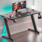 Gaming Schreibtisch mit Led 120x60cm，Z-Frame Gaming Tisch mit Kohlefaserbeschichtung，Getränkehalter，Kopfhörer Haken，Computertisch PC，Stabiler Gamer Tisch Ergonomischer für Home Office，Arbeitstisch
