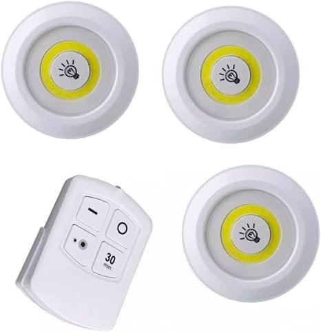 SQUADO Lot de 3 lumières LED adhésives à piles avec télécommande, luminosité réglable et minuterie arrêt automatique facile montage sans fil avec ruban adhésif inclus lumière LED adhésive à piles