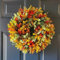 KyneLit Künstlicher Herbstkranz Haustür, Kürbis, Rose, Beerenzweige, gemischte Blätter, Erntedankfest, Kranz, Herbst-Türkranz für Halloween, Erntedankfest, Innen- und Außendekoration (D)