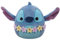 Squishmallows SQDI01088 Stitch avec chaîne de Fleurs 25 cm, Peluche Officielle Jazwares, Doudou Super Doux