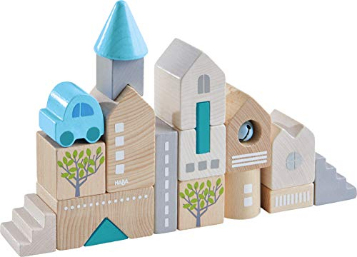HABA 305531 - Bausteine Bad Rodach, 18-teiliges Baustein-Set zum Bauen von Stadtkulissen, Holzbausteine in unterschiedlichen Formen und Farben, Spielzeug ab 18 Monaten