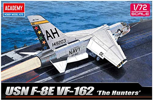 ACADEMY USN F-8E VF-162 The Hunters Model Kit