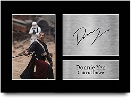 HWC Trading Donnie Yen A4 Ungerahmt Signiert Gedruckt Autogramme Bild Druck-Fotoanzeige Geschenk Für Star Wars Chirrut Imwe Filmfans
