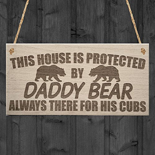 Red Ocean This House Is Protected By Daddy Bear Always There For His Cubs Father's Day Hanging Plaque Dad Grandad Gift Sign