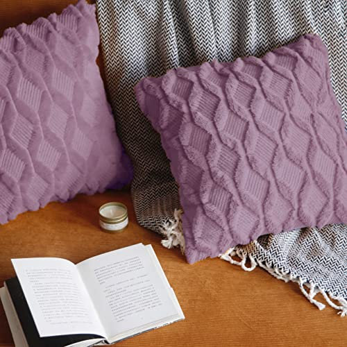 Pagnanno. Set of 4 Soft Velvet Cushion Covers 45x45cm(18x18 Inches) Fluff Throw Pillowcases Square Cushion Covers for Chairs,living room,bedroom with Invisible Zipper (18x18 (Pack of 4), Lilac)