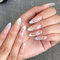 AKOFIC 24 Pièces Faux Ongles Français Court Amande, Ballerine Faux Ongles avec Colle à Ongles, Press On Nails Faux Ongles à Coller Nail Art pour Femme et Fille (Fleur Blanche Rose)