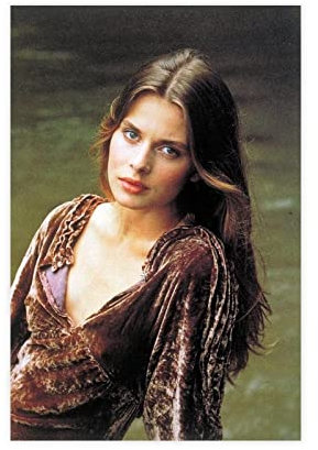 EFEZAC Nastassja Kinski Poster 9 Leinwand Poster Wandkunst Dekor Druck Bild Gemälde für Wohnzimmer Schlafzimmer Dekoration Rahmen Stil 50 x 75 cm