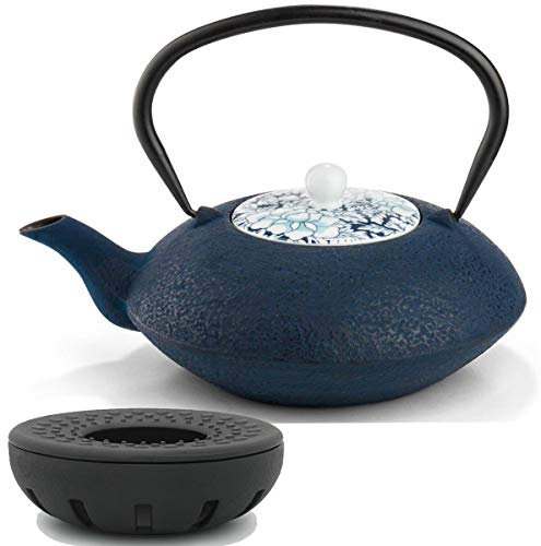 Bredemeijer Teekanne asiatisch Gusseisen Set blau 1.2 Liter Teekessel mit Henkel & Edelstahl Tee-Filter Sieb-Einsatz & gusseisernen Stövchen