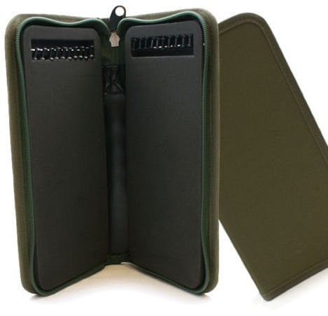 fishing gear 940 STIFF RIG WALLET With Pins