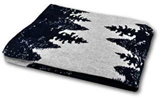 jilda-tex Wohndecke Blue Forest Decke Kuscheldecke Luxusdecke Tagesdecke Weihnachtsdecke Baumwolldecke