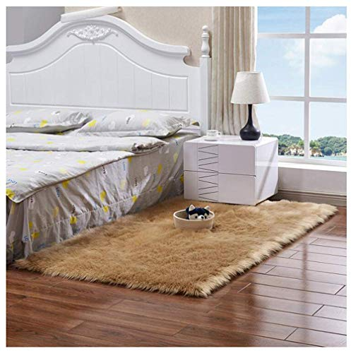 QINGLOU Faux Lammfell Schaffell Teppich (60 x 90cm) Wohnzimmer Schlafzimmer Kinderzimmer/Als Faux Bett-Vorleger oder Matte für Stuhl Sofa (Brown, 60 x 90cm)