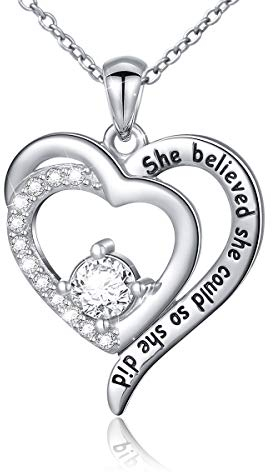 Flyow Kette Damen 925 Sterling Silber Herzhalskette für Frauen Inspirierende Ermutigend Anhänger Gravur She Believed She Could So She Did Funkelndem Zirkonia (CZ) 18