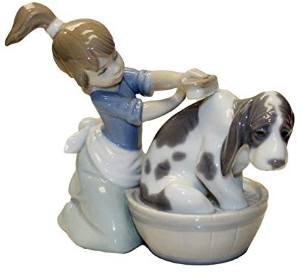 LLADRÓ Mädchen-Figur Hundebad. Mädchen. Porzellan.