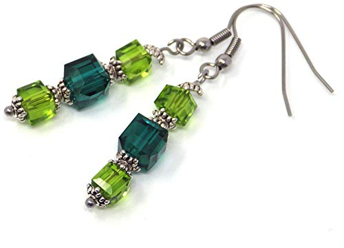 Boucles d'oreille vert foncé et vert clair en verre et acier inoxydable