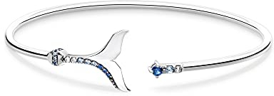 Thomas Sabo Damen Armreif Schwanzflosse mit blauen Steinen, 925 Sterlingsilber, geschwärzt, Länge: 17 cm, AR109-644-1-L17