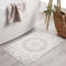 Boho Kleine Badezimmerteppiche 60x90cm, Grau Mandala Weiche Fußmatte mit Pom Pom Fransen Überwurfteppiche Rutschfest Waschbar Flauschiger Teppich für Eingangsbereich Badewanne Waschbecken Schlafzimmer