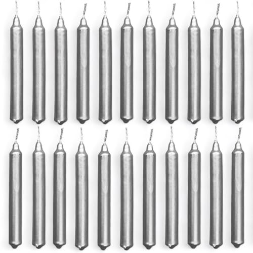 MIJOMA Set Festliche Baumkerzen, Weihnachtskerzen, Pyramidenkerzen, Christbaumkerzen aus Wachs für Weihnachtsbaum, Geburtstagsfeiern und Torten, Lange Brenndauer, Ø11x105 mm (22, Silber Metallic)
