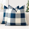 JOTOM 2er Set Buffalo Plaid Kissenbezüge, Dekorative Weich Plaid Wurf Kissenbezug Moderne Kissenhüllen Sofakissen Dekokissen Zierkissenbezug für Wohnzimmer Schlafzimmer Deko (45x45cm, Marineblau)